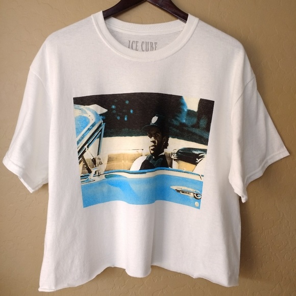 cropped graphic tee